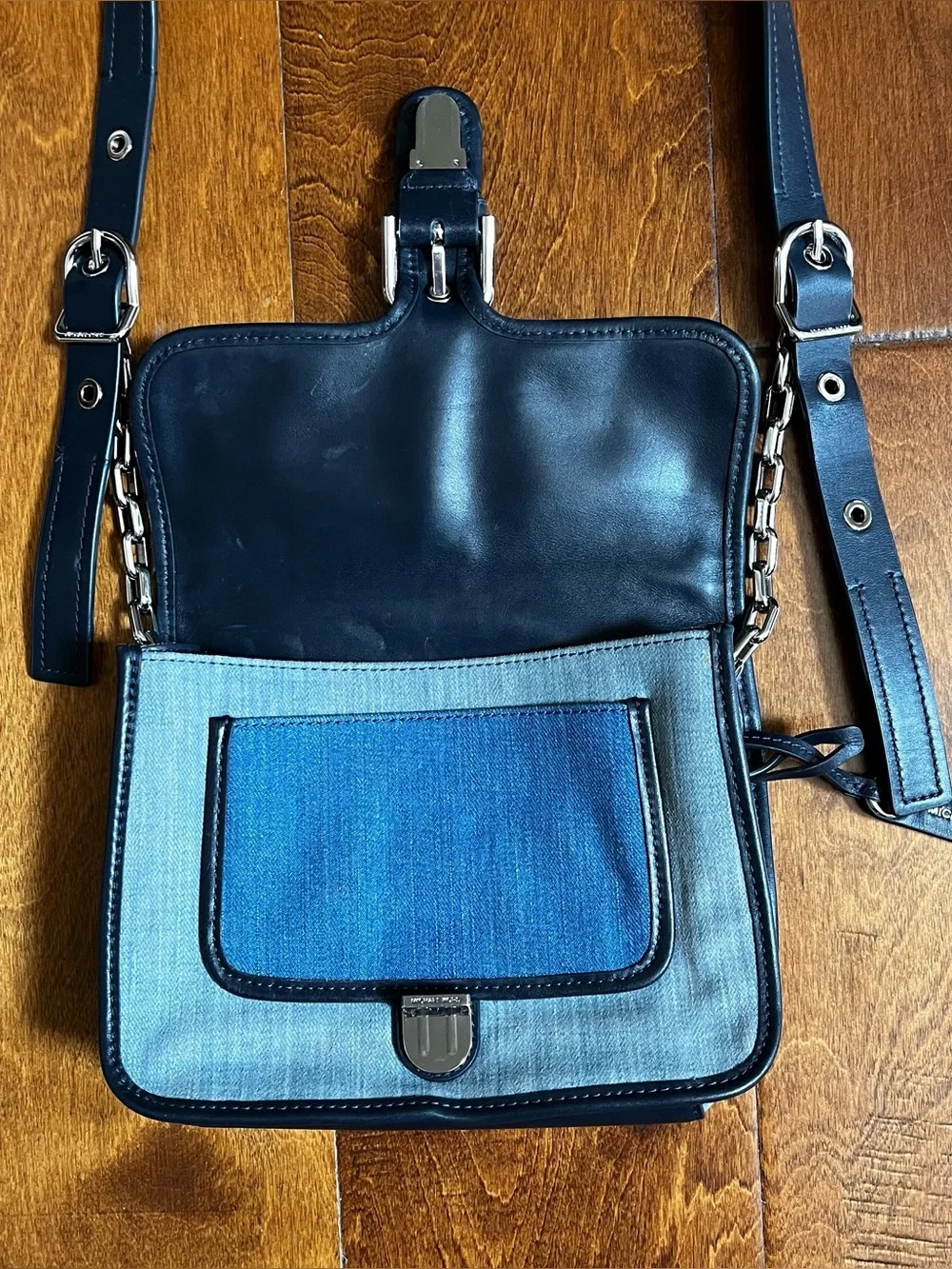 Michael Kors Cooper Medium Messenger Crossbody Indigo Light Wash Tricolor Denim